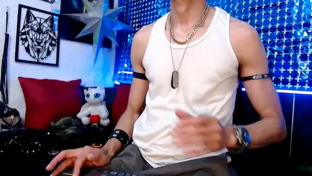 Mensecret69 online show from January 16, 2025, 11:37 pm