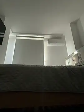 Sophie  Foxxx online show from February 4, 2026, 10:04 pm