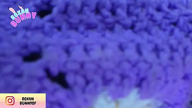 Roxanbunny1 online show from February 3, 2026, 5:07 pm