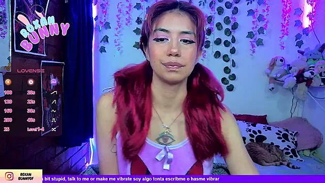 Roxanbunny1 online show from May 14, 2026, 3:02 am