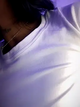 Charly  online show from October 14, 2025, 4:46 am