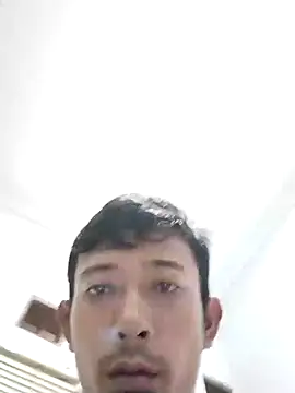 Snapshot of Dwirosebig chatting on January 28, 2025, 5:56 pm Dwirosebig online show from January 28, 2025, 5:56 pm