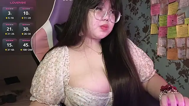 ANNELIESE  online show from December 6, 2024, 7:34 pm