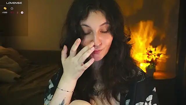 Snapshot of kshishtan chatting on October 27, 2025, 6:06 am kshishtan online show from October 27, 2025, 6:06 am