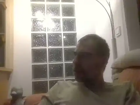 ptitcanard60600 online show from January 25, 2025, 11:32 pm