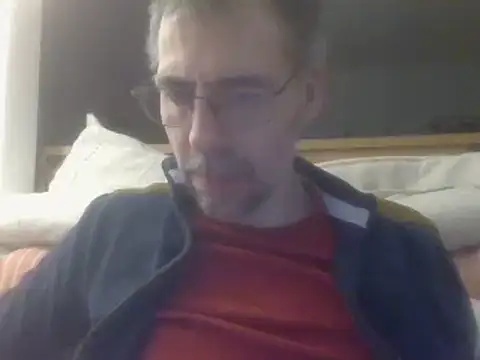 ptitcanard60600 online show from February 17, 2025, 10:58 pm