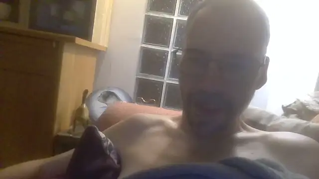 ptitcanard60600 online show from September 18, 2025, 10:34 pm