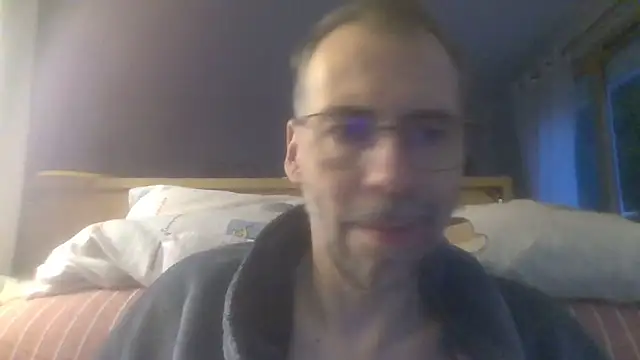 ptitcanard60600 online show from October 4, 2025, 5:33 pm