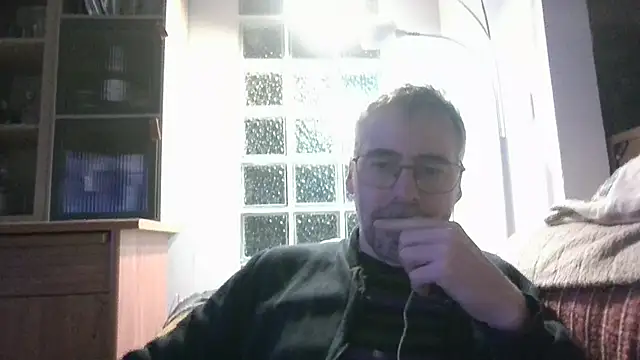 ptitcanard60600 online show from April 11, 2026, 9:19 pm