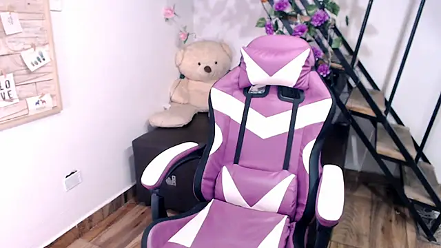 Snapshot of samantha_baby_ chatting on March 3, 2026, 5:08 pm samantha baby online show from March 3, 2026, 5:08 pm