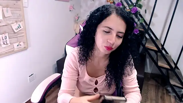 Snapshot of samantha_baby_ chatting on March 5, 2026, 3:52 pm samantha baby online show from March 5, 2026, 3:52 pm