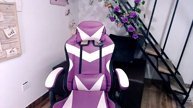 Snapshot of samantha_baby_ chatting on March 7, 2026, 6:05 pm samantha baby online show from March 7, 2026, 6:05 pm