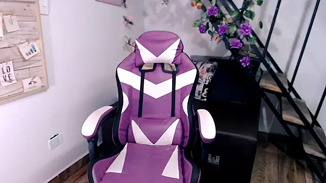 Snapshot of samantha_baby_ chatting on March 27, 2026, 4:07 pm samantha baby online show from March 27, 2026, 4:07 pm