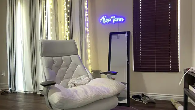 alexmannd online show from October 2, 2025, 4:14 pm