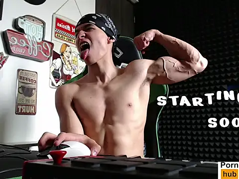 Curly Angel24 online show from January 14, 2026, 4:01 pm