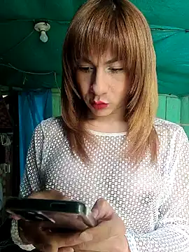 Snapshot of Evehampy chatting on December 8, 2024, 6:39 pm Evehampy online show from December 8, 2024, 6:39 pm