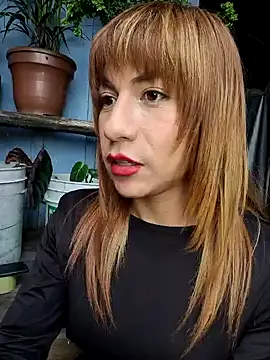 Snapshot of Evehampy chatting on December 17, 2024, 10:32 pm Evehampy online show from December 17, 2024, 10:32 pm