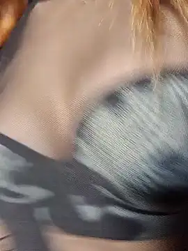 Snapshot of Evehampy chatting on December 22, 2024, 6:15 pm Evehampy online show from December 22, 2024, 6:15 pm