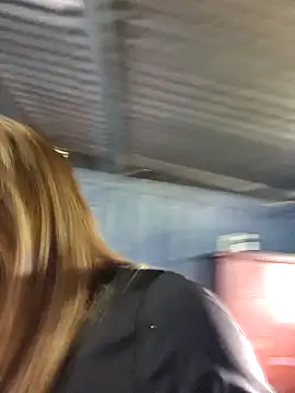 Snapshot of Evehampy chatting on January 5, 2025, 8:00 pm Evehampy online show from January 5, 2025, 8:00 pm