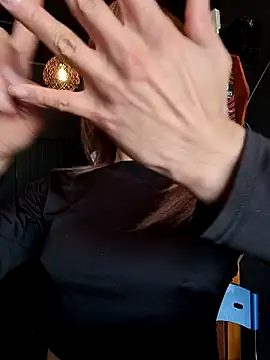 Snapshot of Evehampy chatting on January 19, 2025, 7:37 pm Evehampy online show from January 19, 2025, 7:37 pm