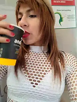 Snapshot of Evehampy chatting on February 16, 2025, 4:53 pm Evehampy online show from February 16, 2025, 4:53 pm