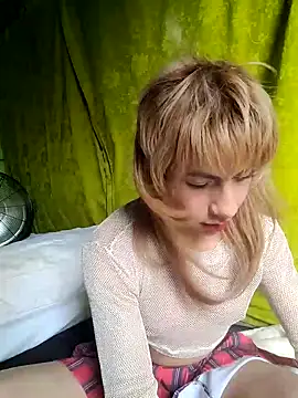 Snapshot of Evehampy chatting on October 4, 2025, 7:34 pm Evehampy online show from October 4, 2025, 7:34 pm