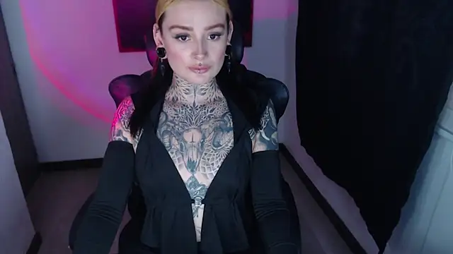 Snapshot of Anaii_Gomez chatting on January 7, 2025, 7:59 pm Anaii Gomez online show from January 7, 2025, 7:59 pm