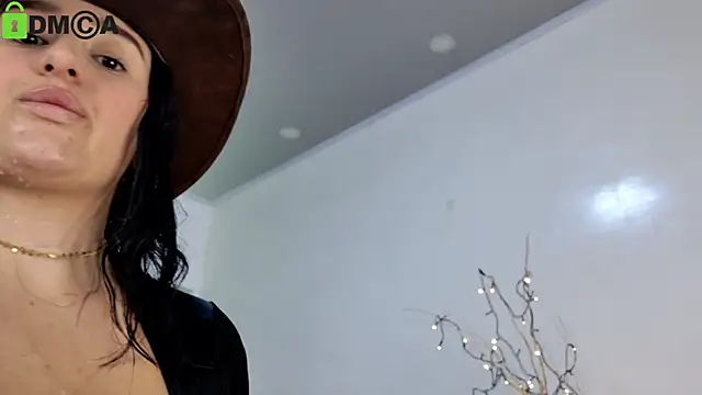 Snapshot of Sisirojas chatting on December 20, 2024, 10:54 pm Sisirojas online show from December 20, 2024, 10:54 pm