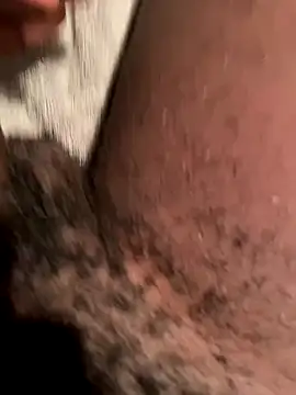 Snapshot of la_chiennete chatting on September 29, 2025, 9:08 pm la chiennete online show from September 29, 2025, 9:08 pm