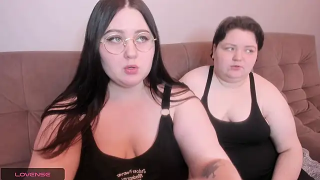 Snapshot of ihaveasecret_ chatting on January 28, 2025, 12:57 am ihaveasecret online show from January 28, 2025, 12:57 am