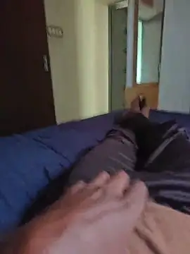 Newyork-couple online show from November 10, 2025, 8:24 am