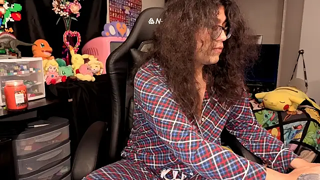 ShinyCherub online show from October 6, 2025, 2:53 am