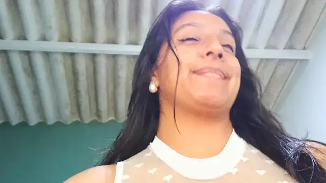 Snapshot of almaswan1 chatting on October 15, 2025, 6:52 pm almaswan1 online show from October 15, 2025, 6:52 pm