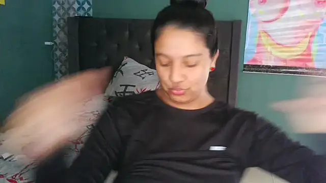 Snapshot of almaswan1 chatting on November 7, 2025, 3:23 pm almaswan1 online show from November 7, 2025, 3:23 pm