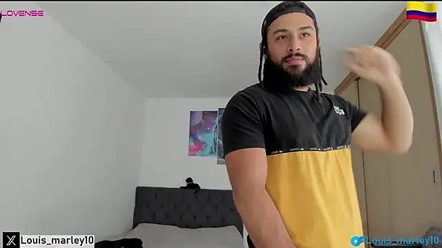 Louis marley   online show from December 14, 2025, 8:46 pm