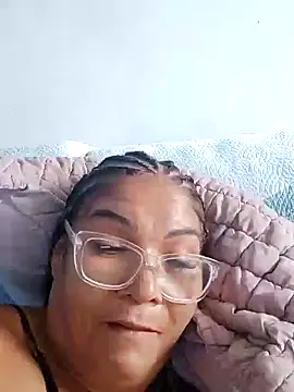 Snapshot of Delicy1 chatting on December 8, 2024, 6:39 pm Delicy1 online show from December 8, 2024, 6:39 pm