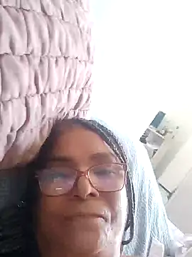 Snapshot of Delicy1 chatting on February 11, 2025, 2:13 pm Delicy1 online show from February 11, 2025, 2:13 pm