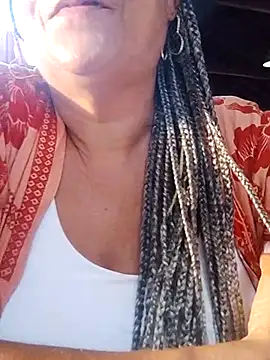 Snapshot of Delicy1 chatting on February 14, 2025, 9:10 pm Delicy1 online show from February 14, 2025, 9:10 pm