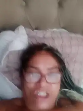 Snapshot of Delicy1 chatting on February 18, 2025, 11:55 am Delicy1 online show from February 18, 2025, 11:55 am