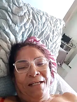 Snapshot of Delicy1 chatting on March 7, 2025, 12:45 pm Delicy1 online show from March 7, 2025, 12:45 pm