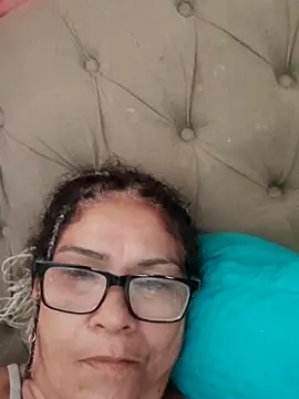 Snapshot of Delicy1 chatting on March 10, 2025, 11:53 am Delicy1 online show from March 10, 2025, 11:53 am