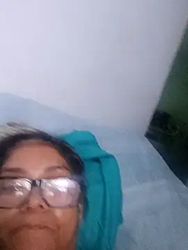 Snapshot of Delicy1 chatting on March 15, 2025, 1:30 am Delicy1 online show from March 15, 2025, 1:30 am