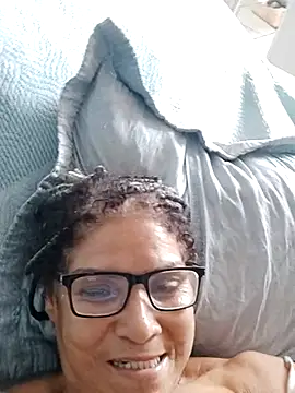 Snapshot of Delicy1 chatting on March 15, 2025, 3:27 pm Delicy1 online show from March 15, 2025, 3:27 pm