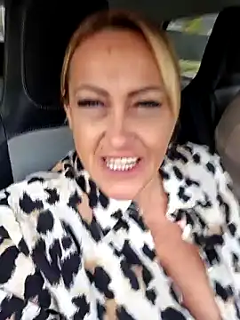 Snapshot of Isabellaa04 chatting on September 24, 2025, 7:01 am Isabellaa04 online show from September 24, 2025, 7:01 am