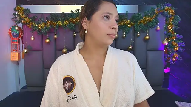  MiaBrown  online show from December 18, 2025, 12:11 pm