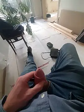 Snapshot of jk1981jk chatting on February 13, 2026, 8:32 am jk1981jk online show from February 13, 2026, 8:32 am