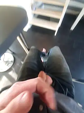 Snapshot of jk1981jk chatting on February 26, 2026, 3:00 pm jk1981jk online show from February 26, 2026, 3:00 pm