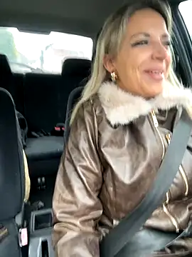 Cute Anissa online show from October 27, 2025, 2:43 pm