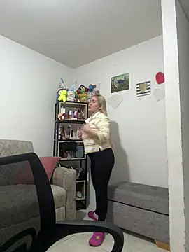 Snapshot of Celestedubois chatting on February 2, 2026, 9:46 pm Celestedubois online show from February 2, 2026, 9:46 pm