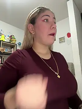 Celestedubois online show from April 5, 2026, 9:56 pm